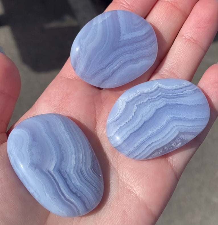 High Quality Blue Lace Agate Palms