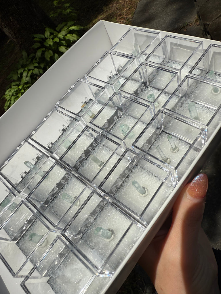 Aquamarine Flat
18 pcs