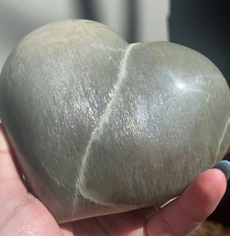 1.1lb Large Garnierite Heart